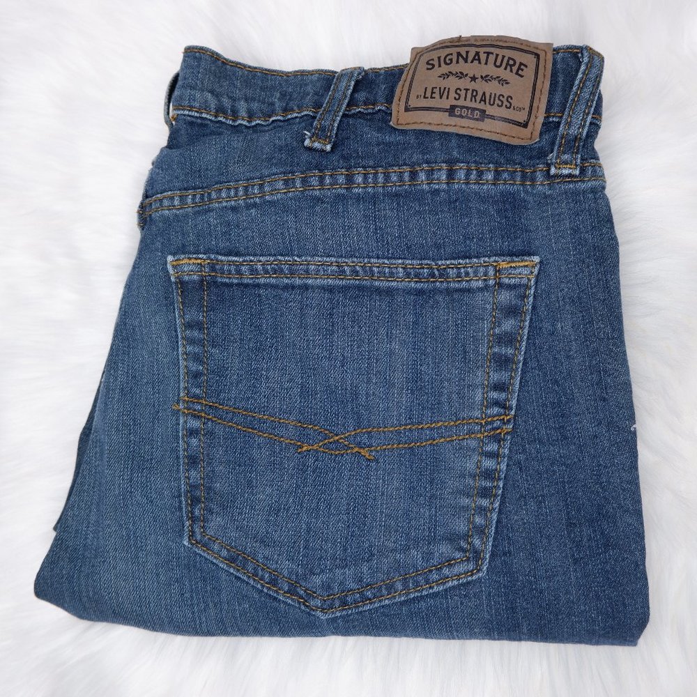 LEVI'S- Athletic Fit Men's Jeans